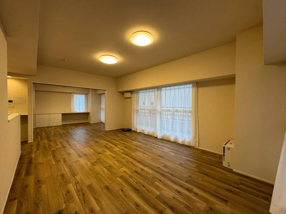 5LDK apartment in Chuo Ward, Sapporo, Hokkaido - Photo 1