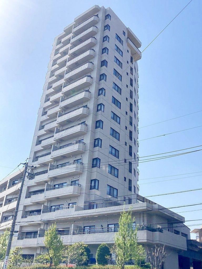 3LDK apartment in Showa Ward, Nagoya, Aichi - Photo 1