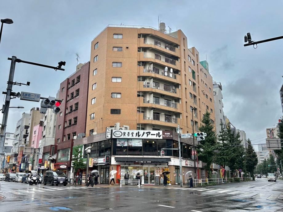 studio apartment in Shinjuku Ward, Tokyo - Photo 1