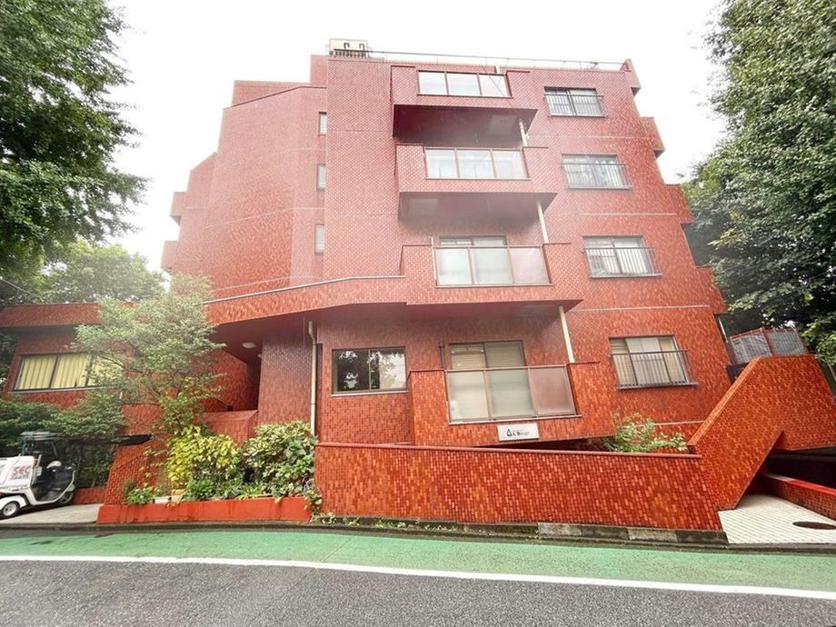 studio apartment in Bunkyo Ward, Tokyo - Photo 1