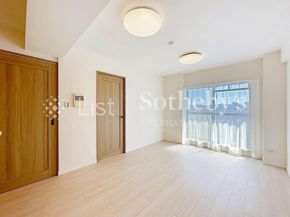 3LDK apartment in Konan Ward, Yokohama, Kanagawa - Photo 1
