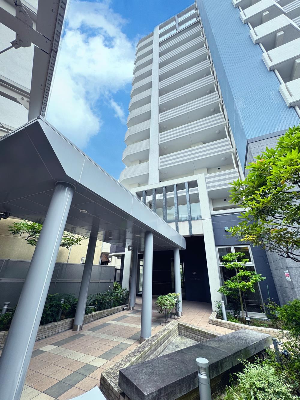 2DK apartment in Itami, Hyogo - Photo 1