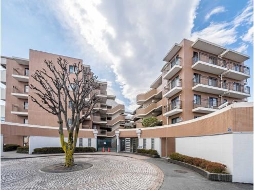 3LDK apartment in Midori Ward, Yokohama, Kanagawa - Photo 1