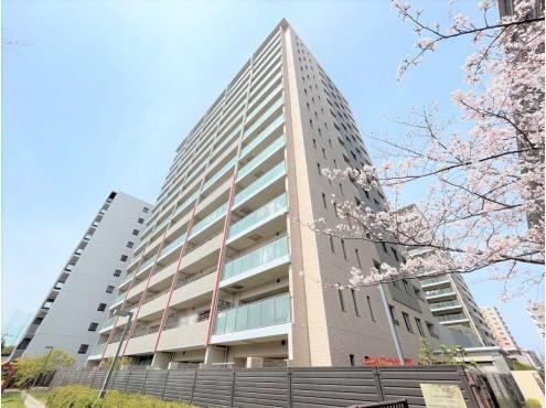 3LDK apartment in Suita, Osaka - Photo 1