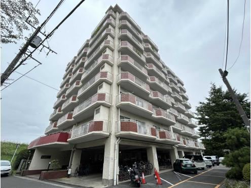 4LDK apartment in Ichikawa, Chiba - Photo 1