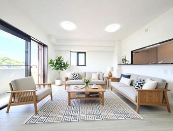 3LDK apartment in Higashi Ward