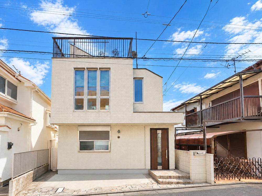 2LDK+S house in Komae, Tokyo - Photo 1