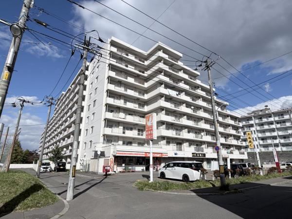 3LDK apartment in Toyohira Ward, Sapporo, Hokkaido - Photo 1