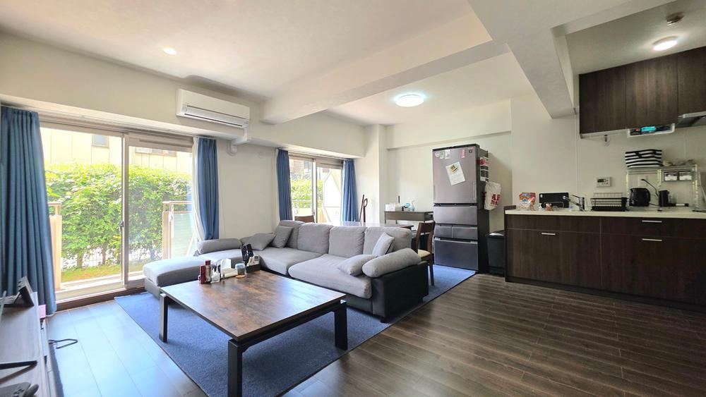 2LDK+S apartment in Itami, Hyogo - Photo 1