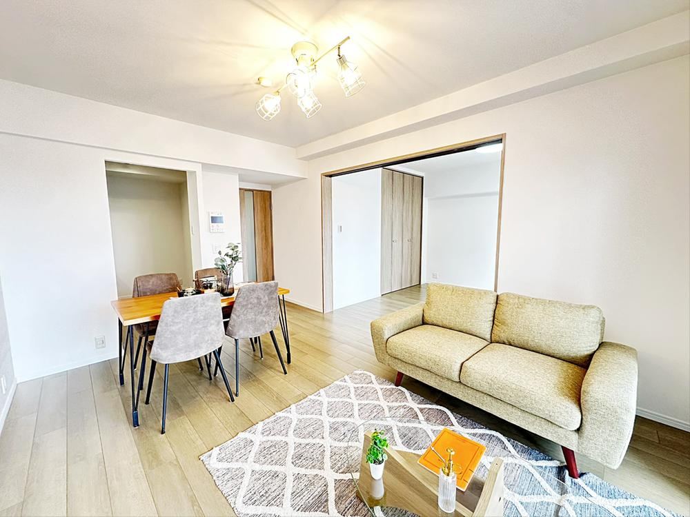 3LDK apartment in Itami, Hyogo - Photo 1