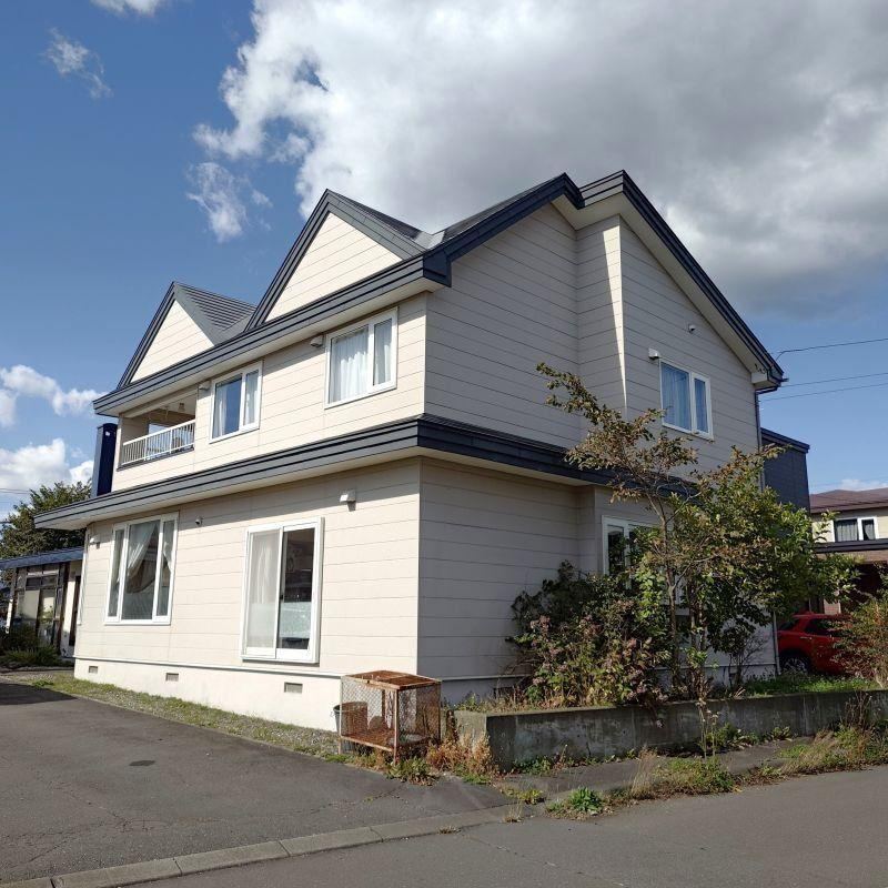 6LDK house in Tomakomai, Hokkaido - Photo 1