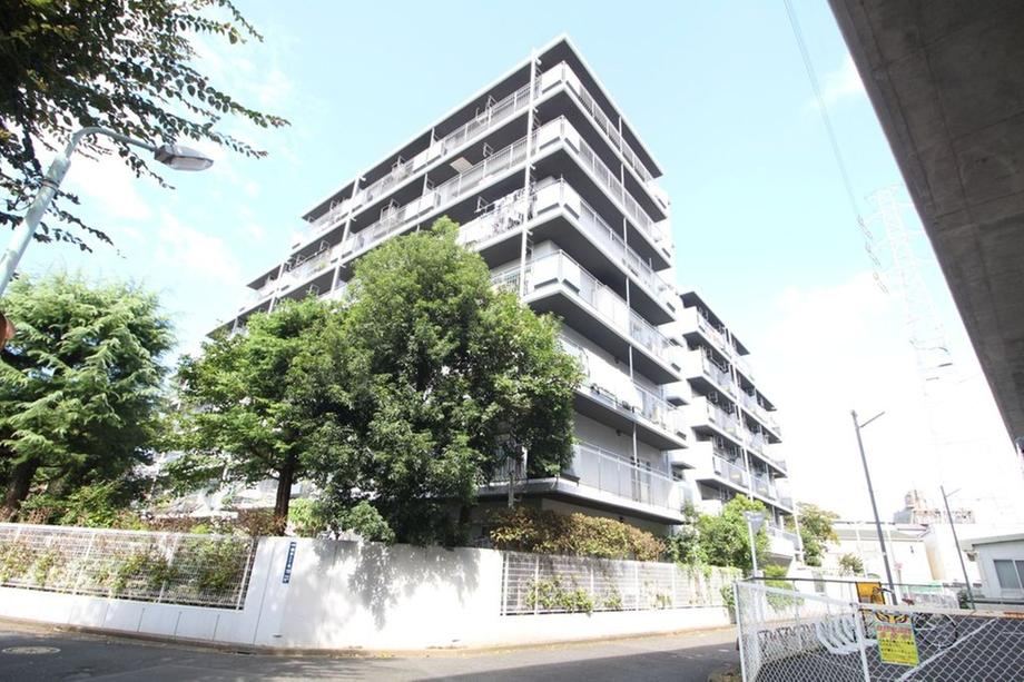 3LDK apartment in Katsushika Ward, Tokyo - Photo 1