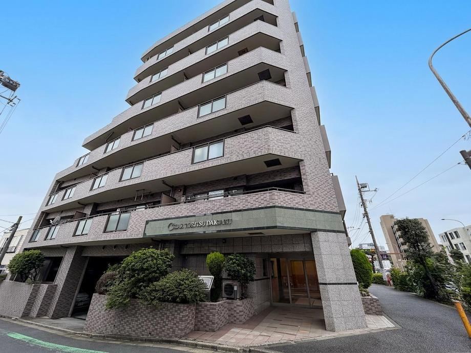 3LDK apartment in Meguro Ward, Tokyo - Photo 1