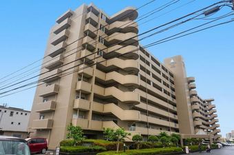 3LDK apartment in Naka Ward
