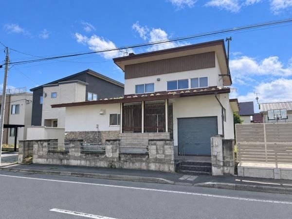 301 m² land in Asahikawa, Hokkaido - Photo 1
