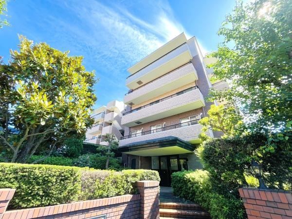 3LDK apartment in Izumi Ward, Yokohama, Kanagawa - Photo 1