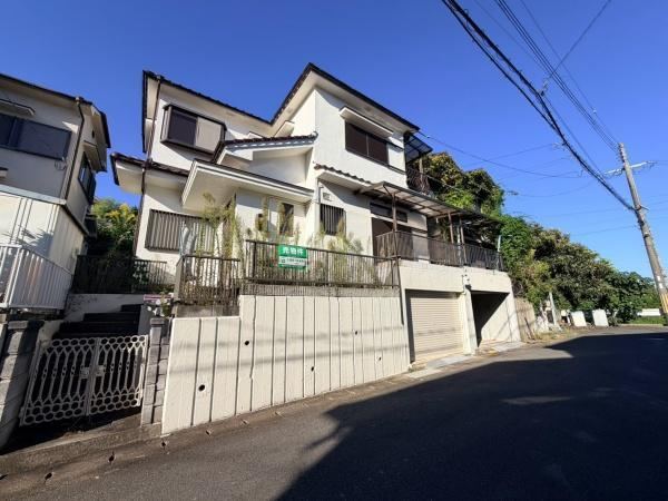 5DK house in Ikoma, Nara - Photo 1