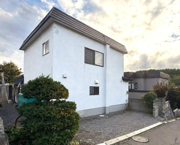 6LDK+S house in Otaru, Hokkaido - Photo 1