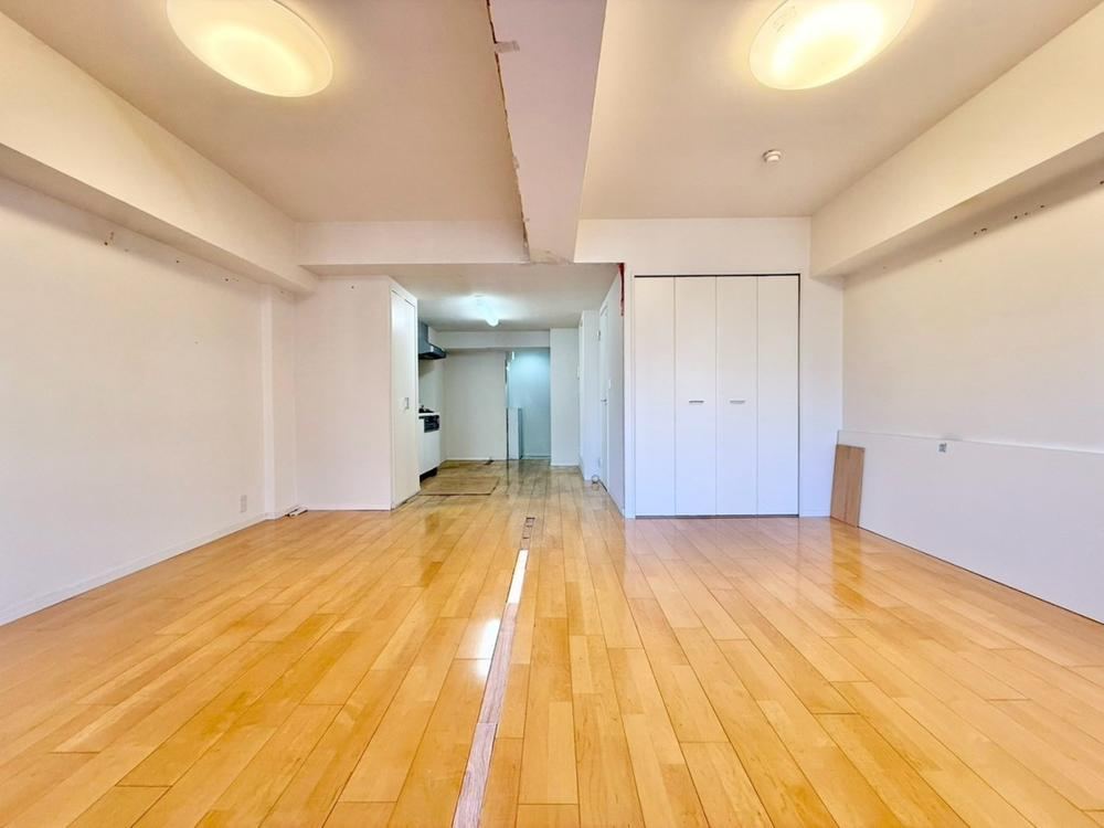 studio apartment in Chuo Ward, Tokyo - Photo 1
