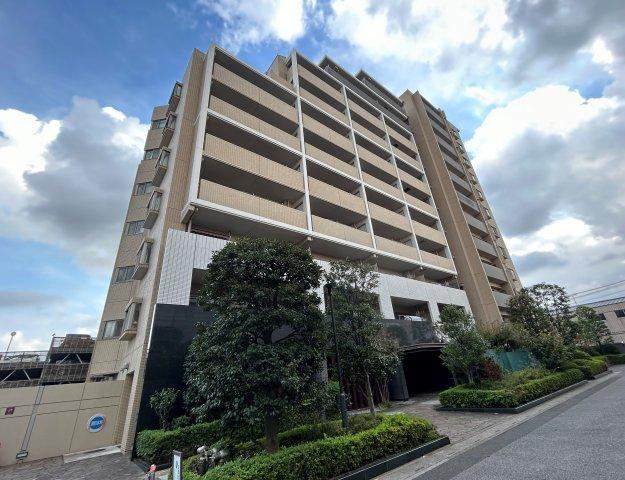 3LDK apartment in Soka, Saitama - Photo 1