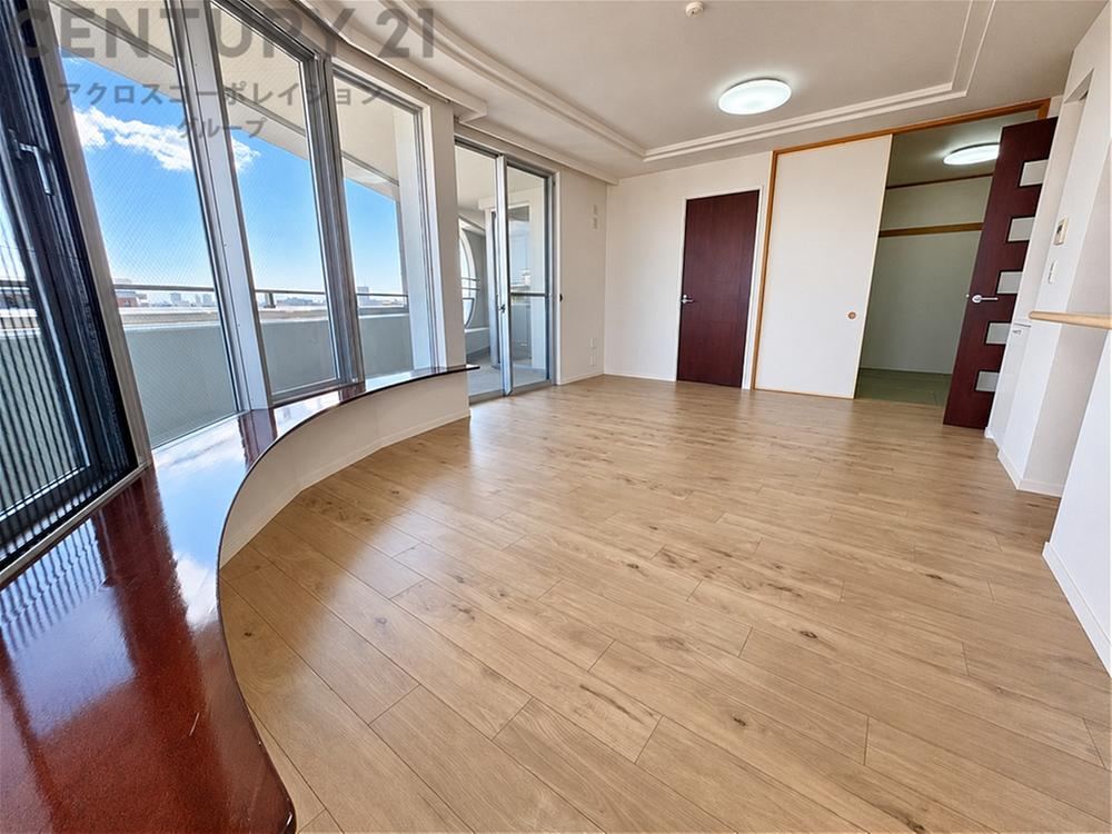 4LDK apartment in Amagasaki, Hyogo - Photo 1