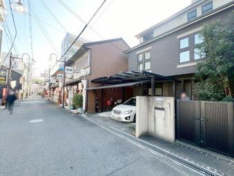 7LDK+S house in Nishinari Ward