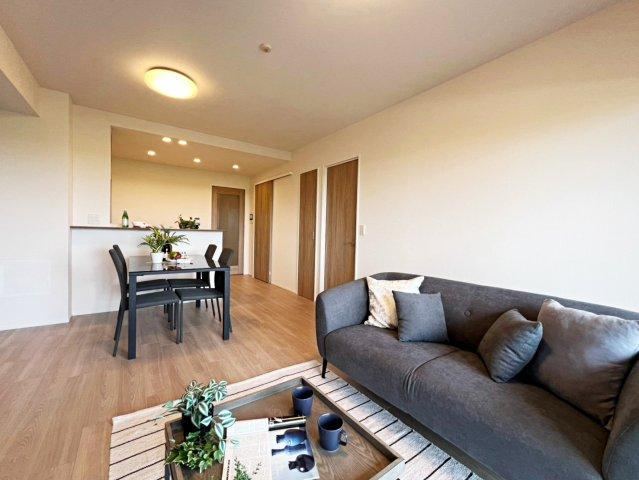 3LDK apartment in Higashiyodogawa Ward, Osaka - Photo 1
