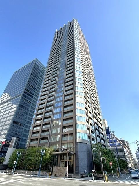 3LDK apartment in Chuo Ward, Osaka - Photo 1