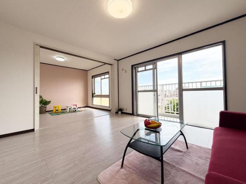 4DK apartment in Tarumi Ward, Kobe, Hyogo - Photo 1