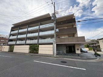 3LDK apartment in Sakyo Ward