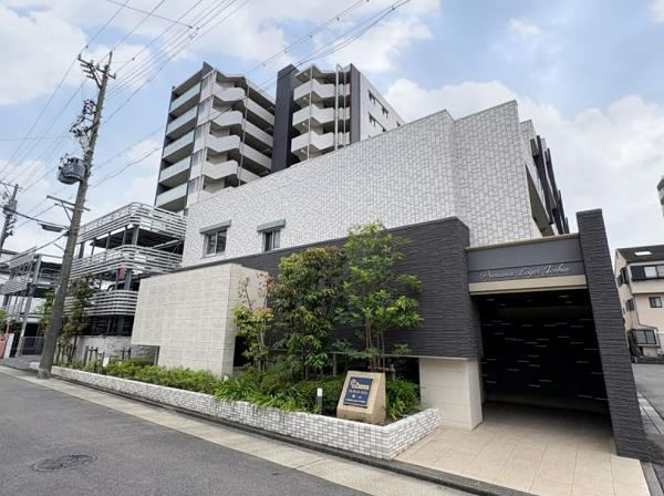4LDK apartment in Nishi Ward, Nagoya, Aichi - Photo 1