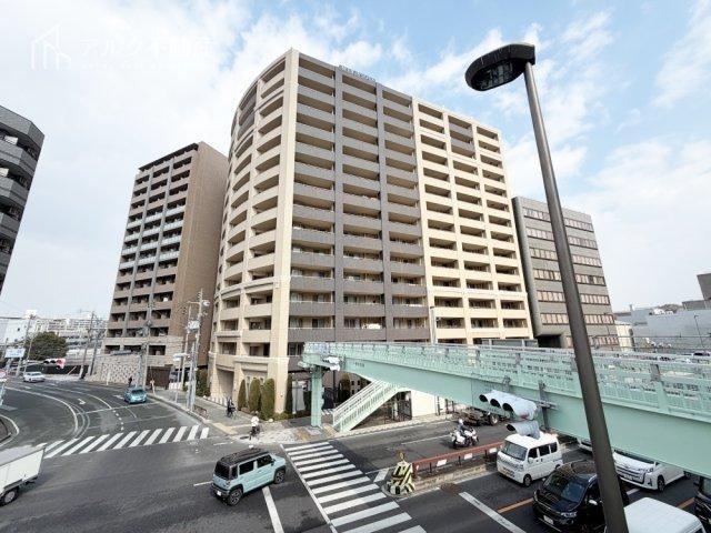 3LDK apartment in Amagasaki, Hyogo - Photo 1