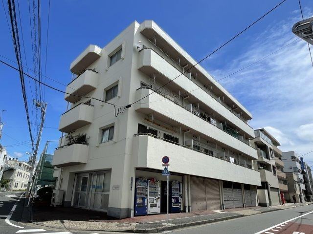 2LDK apartment in Shinagawa Ward, Tokyo - Photo 1