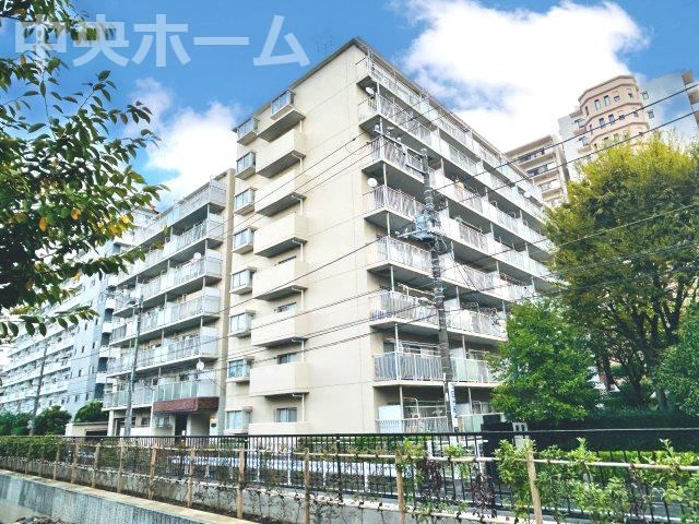 2LDK apartment in Koto Ward, Tokyo - Photo 1