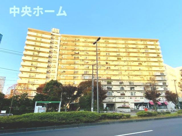 3LDK apartment in Koto Ward, Tokyo - Photo 1