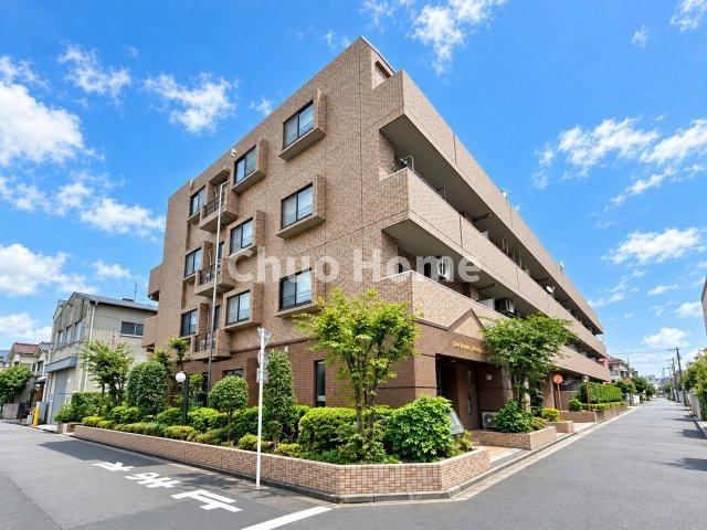 3LDK apartment in Edogawa Ward, Tokyo - Photo 1