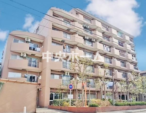 3LDK apartment in Edogawa Ward, Tokyo - Photo 1