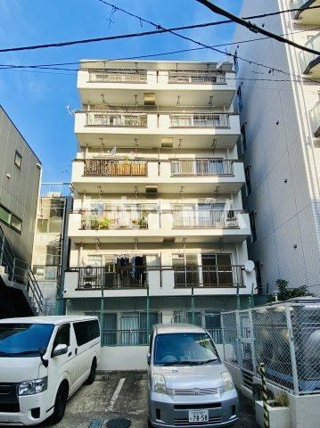 2LDK apartment in Sumida Ward, Tokyo - Photo 1