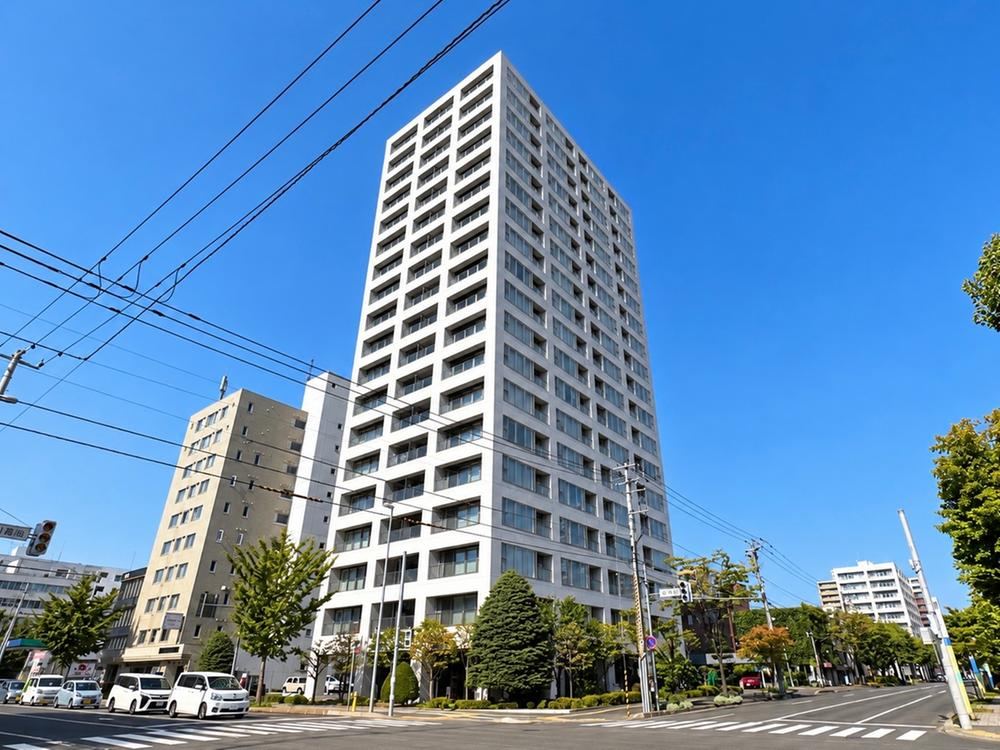 2LDK apartment in Chuo Ward, Sapporo, Hokkaido - Photo 1