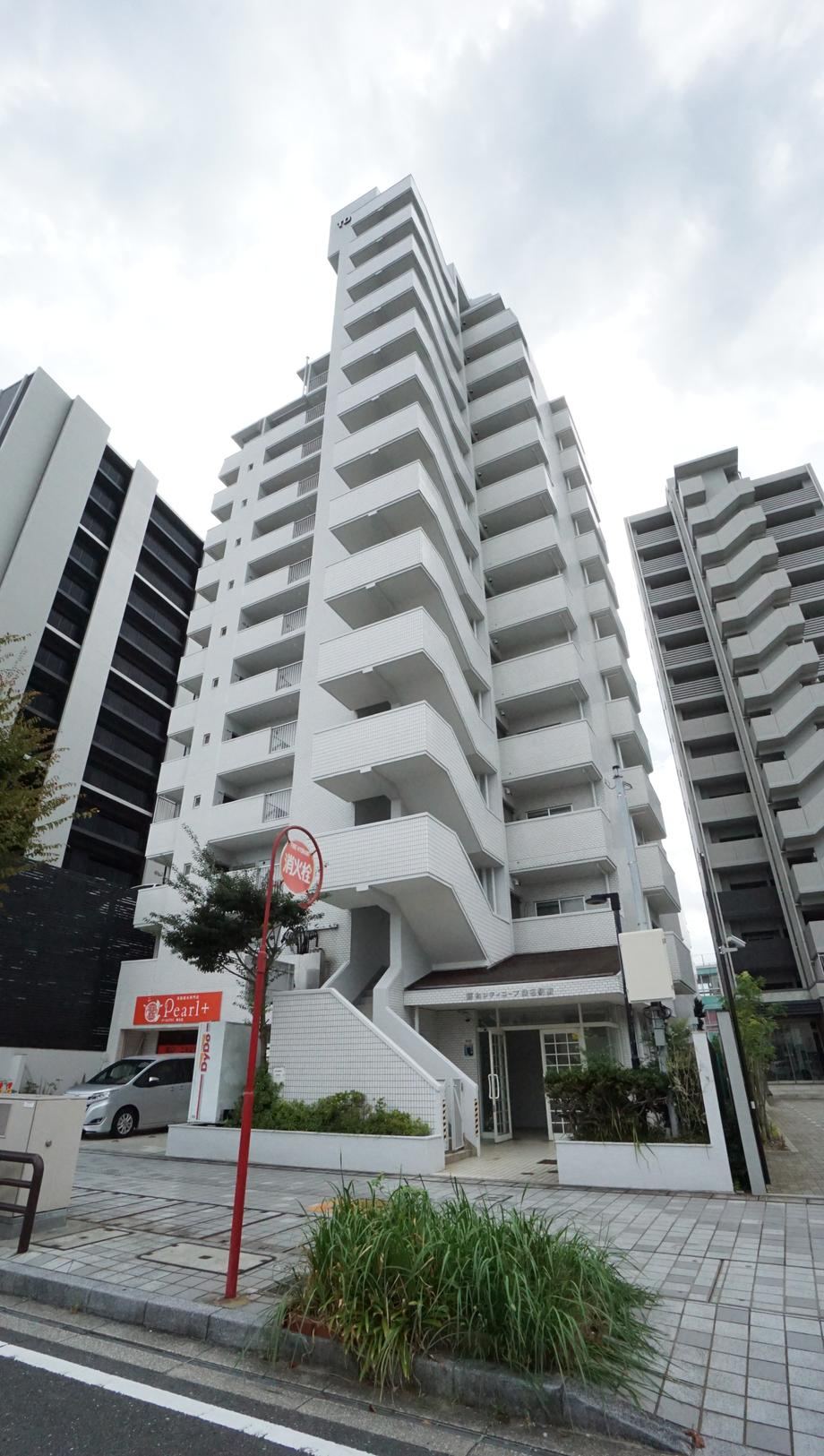 3LDK apartment in Kuwana, Mie - Photo 1