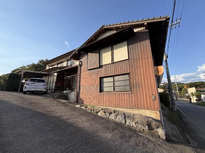 9DK house in Ayagawa, Ayauta District, Kagawa - Photo 1