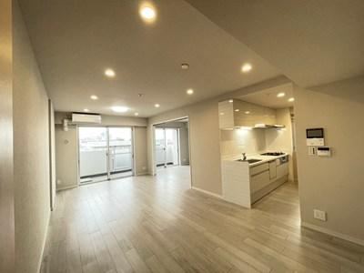 3LDK apartment in Edogawa Ward, Tokyo - Photo 1
