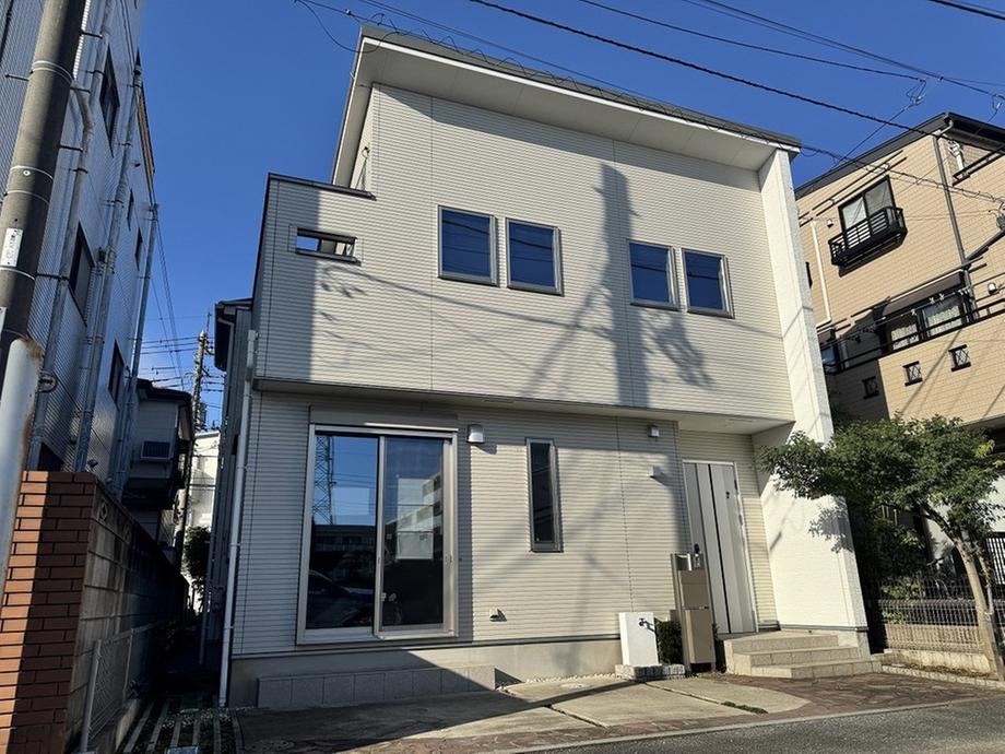 3LDK house in Ageo, Saitama - Photo 1