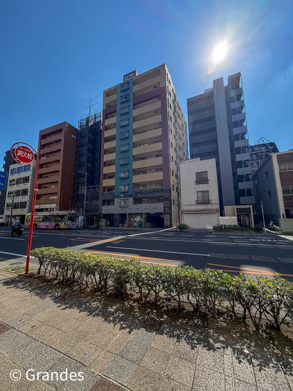 2LDK apartment in Minami Ward, Yokohama, Kanagawa - Photo 1