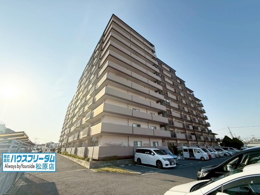 3LDK apartment in Matsubara, Osaka - Photo 1