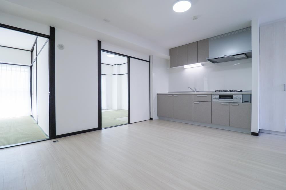 3DK apartment in Nishi Ward, Hiroshima - Photo 1