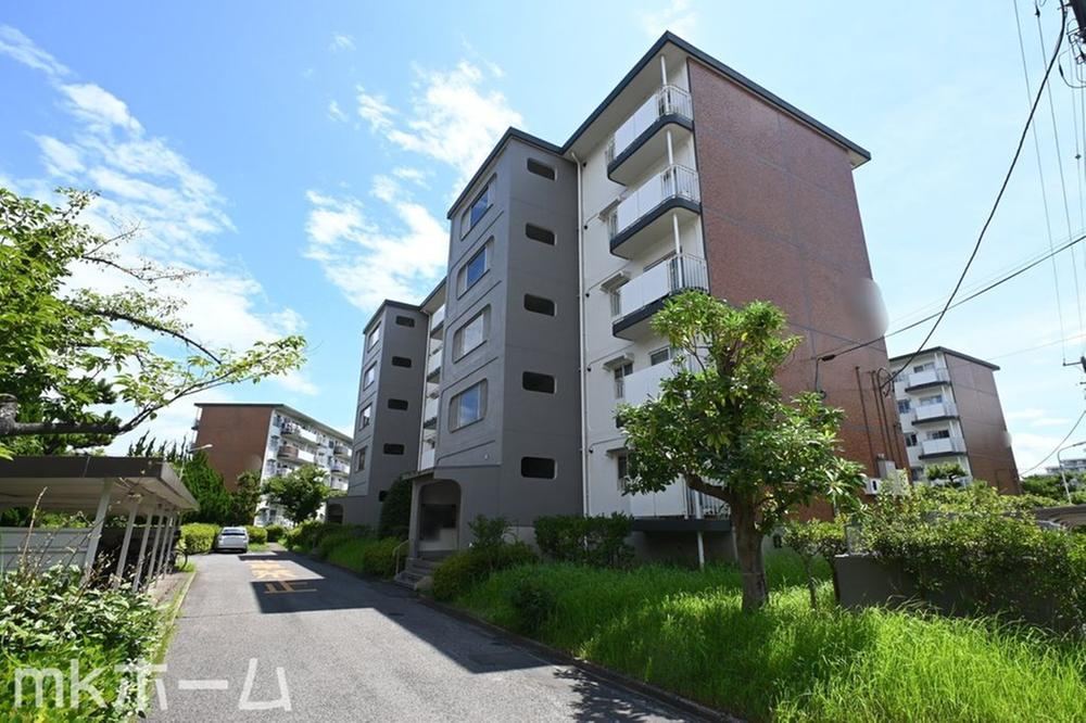 3LDK apartment in Mihama Ward, Chiba - Photo 1