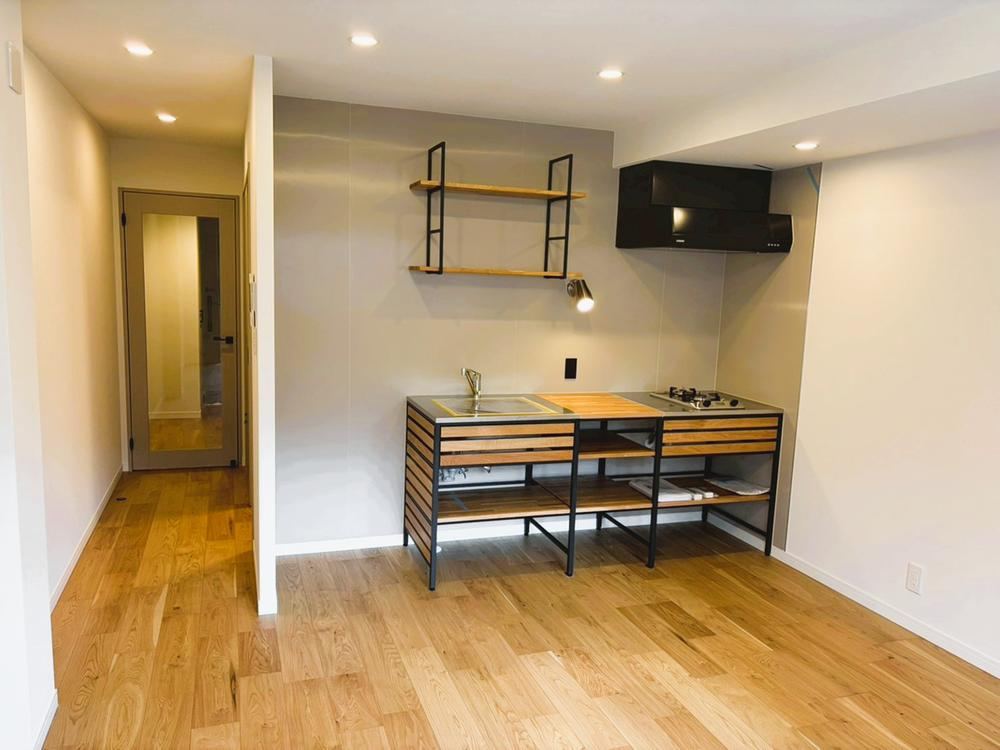 1LDK apartment in Meguro Ward, Tokyo - Photo 1