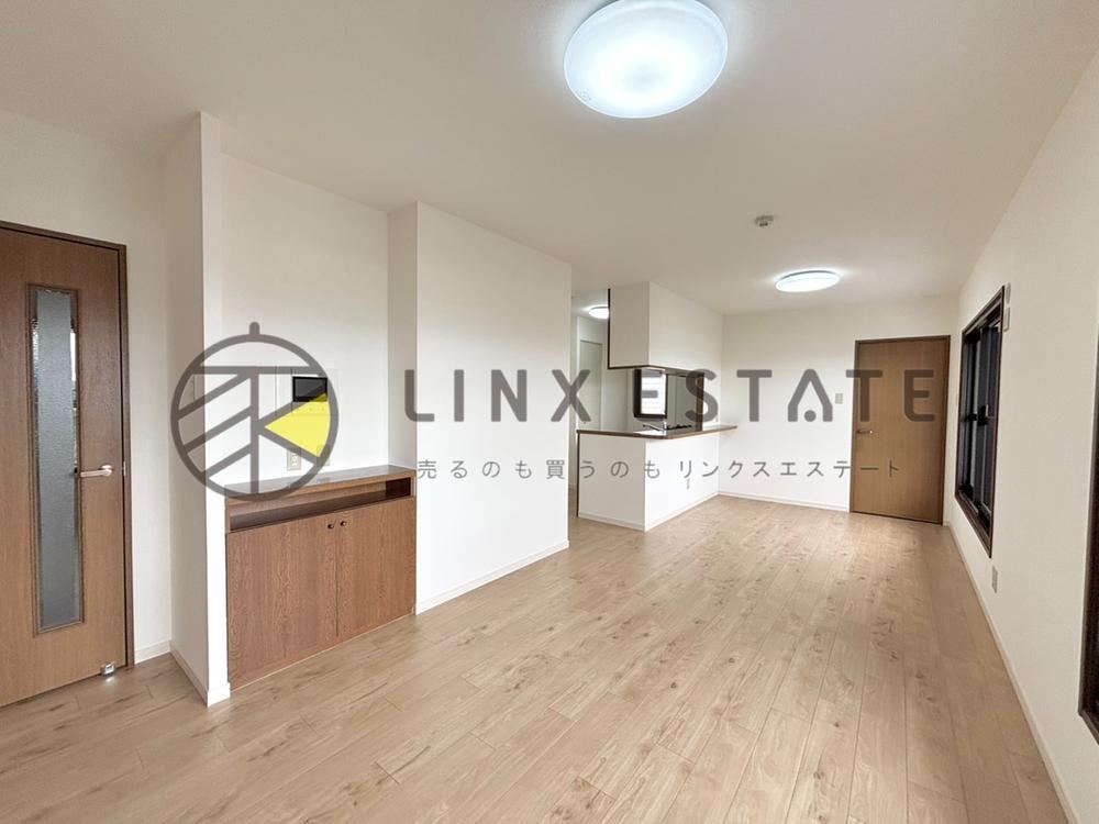 4LDK apartment in Akashi, Hyogo - Photo 1