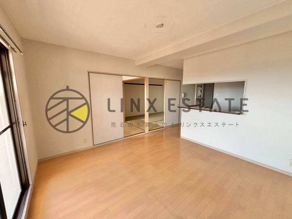 4LDK apartment in Akashi, Hyogo - Photo 1